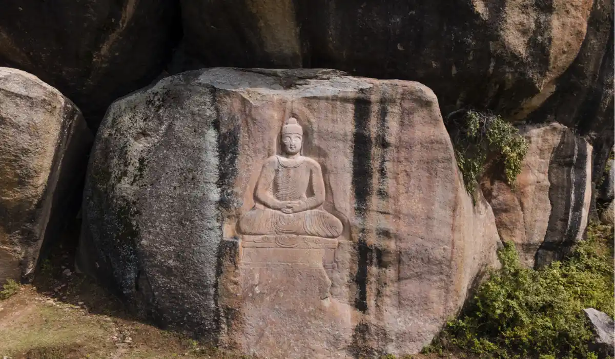 gaint buddha stupa
