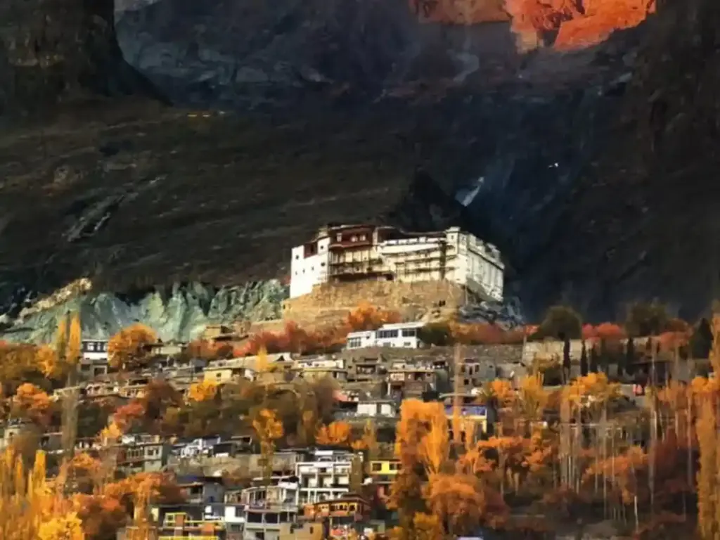 Hunza Travel Guide: Routes, Distance, Travel Time & Tips